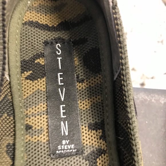 Steven by Steve madden Rosie camo flats - Picture 2 of 10